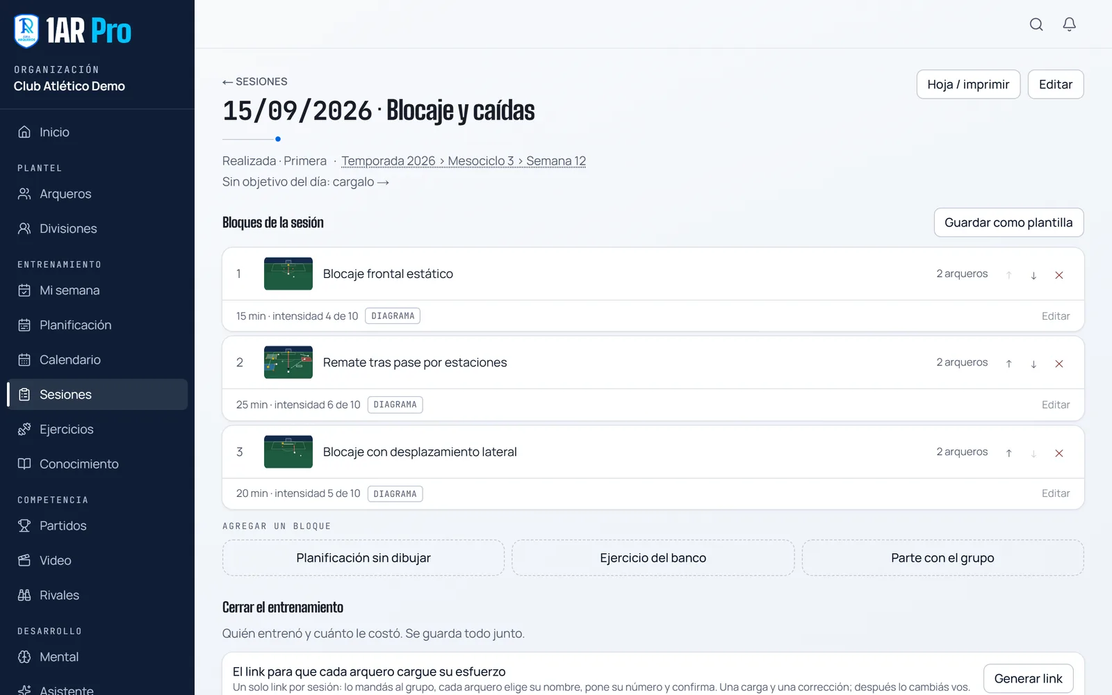 La ficha de una sesión en escritorio: tres bloques con su diagrama, minutos e intensidad, los tres tipos de bloque para agregar y el link para que cada arquero cargue su esfuerzo